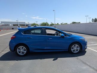 Used 2017 Chevrolet Cruze LT w/ Convenience Package FWD video 4