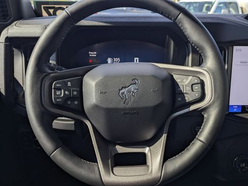 New 2025 Ford Bronco Badlands image 44