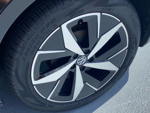 Certified 2023 Volkswagen ID.4 S RWD image 19