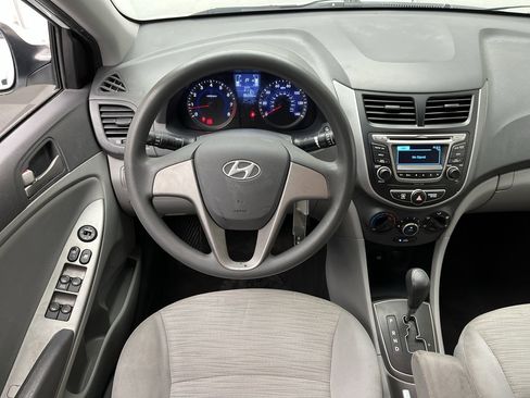 Used 2017 Hyundai Accent SE FWD image 10