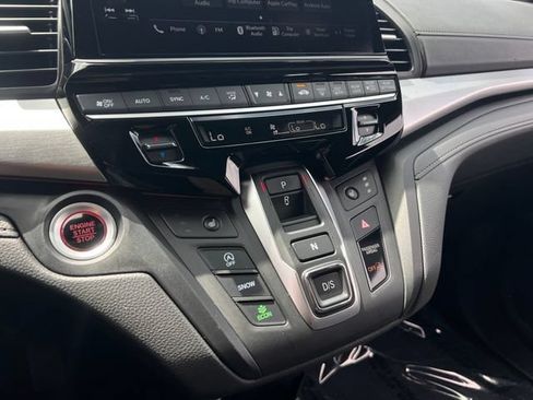 Used 2025 Honda Odyssey Sport-L image 25