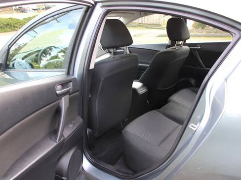 Used 2012 MAZDA MAZDA3 i Touring image 14