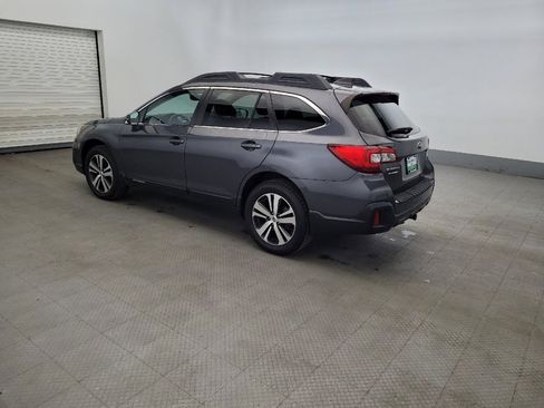 Used 2018 Subaru Outback 2.5i Limited AWD/4WD image 3