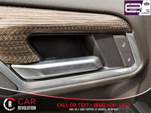 Used 2025 Chevrolet Silverado 3500 LT w/ Safety Package image 27