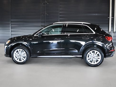 New 2025 Audi Q3 2.0T Premium image 14
