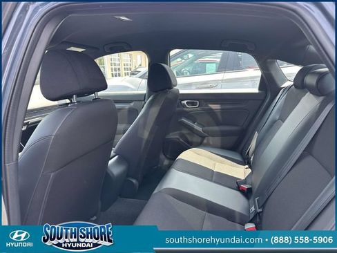 Used 2023 Honda Civic Sport image 11
