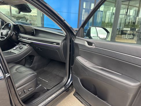 Used 2024 Hyundai Palisade Limited AWD/4WD image 16
