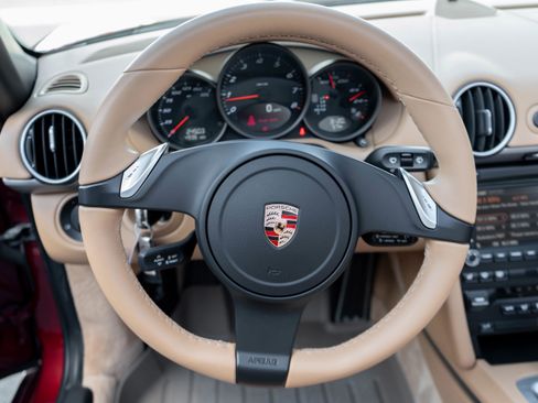 Used 2011 Porsche Boxster image 14