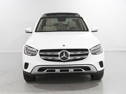 Used 2022 Mercedes-Benz GLC 300 4MATIC image 2