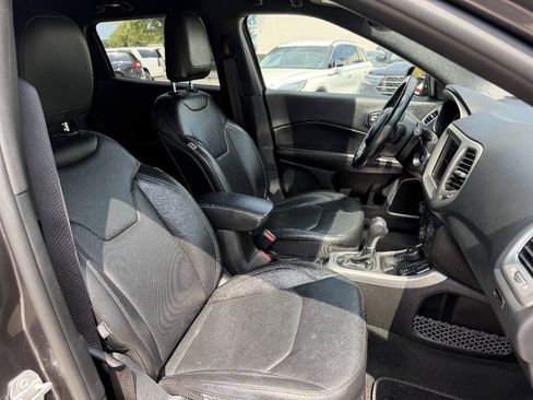Used 2021 Jeep Compass Latitude AWD/4WD image 11