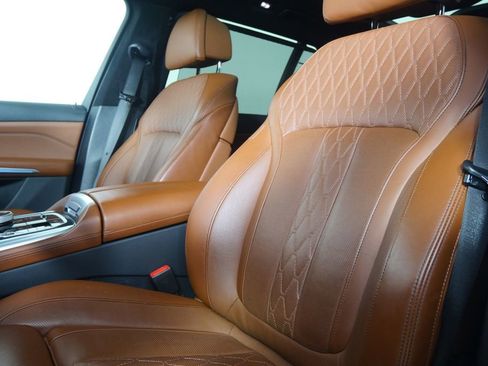 Certified 2024 BMW X7 xDrive40i w/ Executive Package image 10