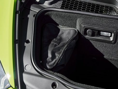 Used 2024 Lamborghini Huracan Sterrato image 21