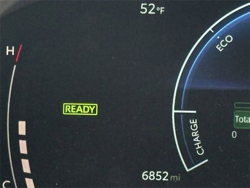 Used 2025 Toyota Camry LE image 16