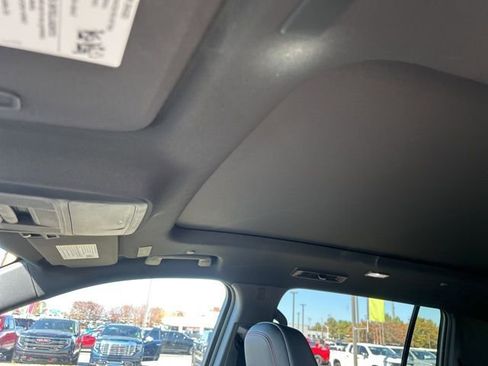 New 2026 Chevrolet Traverse Z71 w/ Enhanced Driving Package image 17