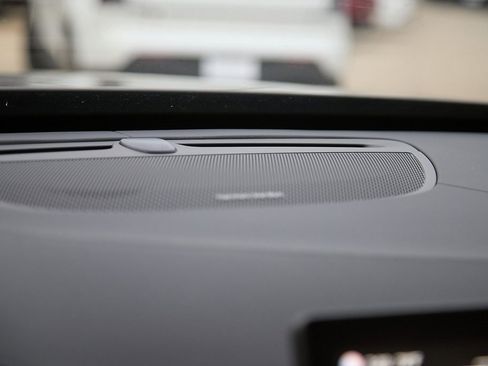 New 2025 Volvo XC90 B6 Ultra w/ Protection Package image 15