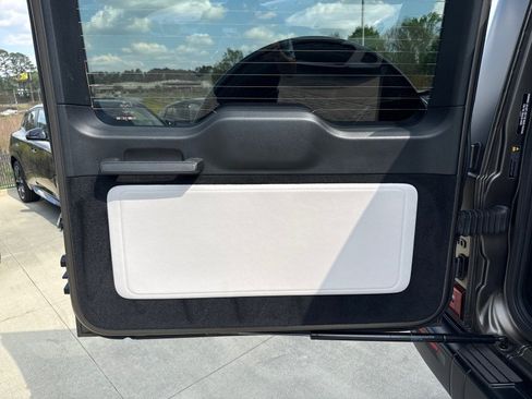 Used 2025 Mercedes-Benz G 550 image 15