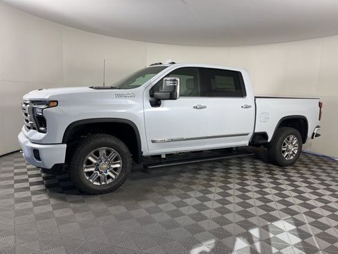 New 2026 Chevrolet Silverado 2500 High Country w/ High Country Premium Package image 2