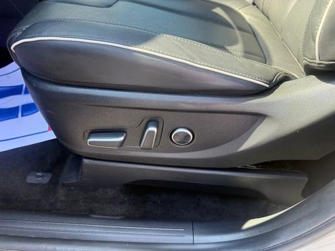 Used 2025 Hyundai Palisade SEL FWD image 16
