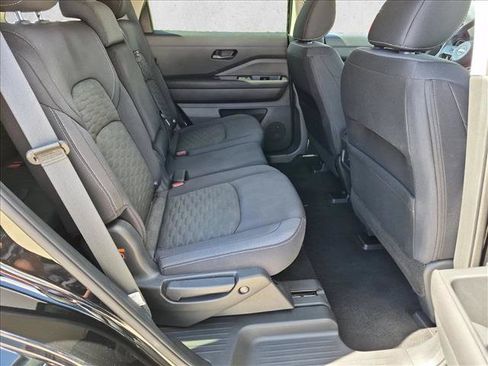 Used 2024 Nissan Pathfinder SV AWD/4WD image 21