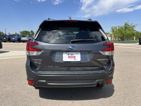 Used 2022 Subaru Forester Premium w/ Popular Package #1 AWD/4WD image 12