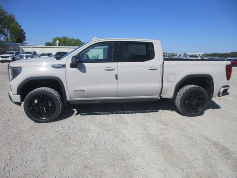 New 2026 GMC Sierra 1500 AT4 w/ AT4 Premium Package AWD/4WD image 10