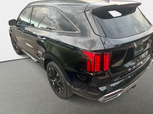 Certified 2022 Kia Sorento SX FWD image 7