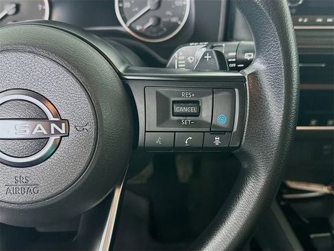 Used 2024 Nissan Rogue SV image 26