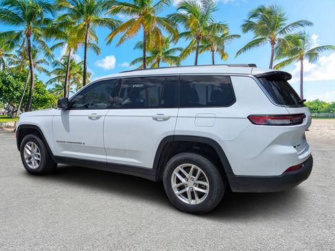 Used 2023 Jeep Grand Cherokee L Laredo AWD/4WD image 5