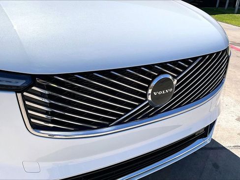 New 2026 Volvo XC90 B5 Core AWD/4WD image 41