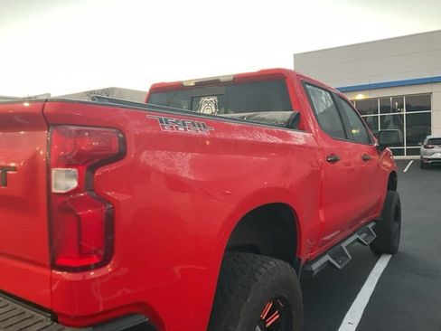 Used 2020 Chevrolet Silverado 1500 LT Trail Boss image 6