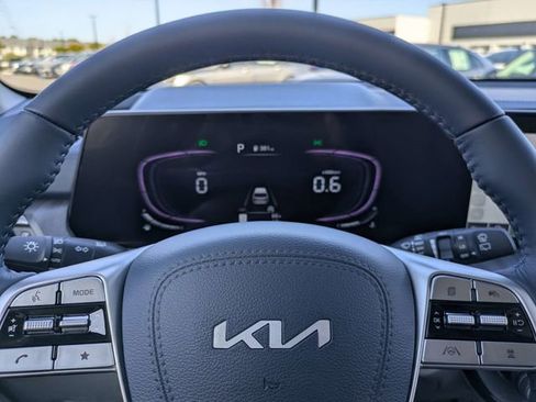 New 2025 Kia Telluride EX image 31