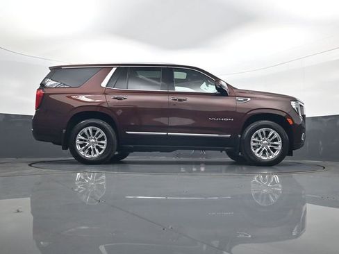 Used 2023 GMC Yukon SLT w/ SLT Luxury Package AWD/4WD image 25