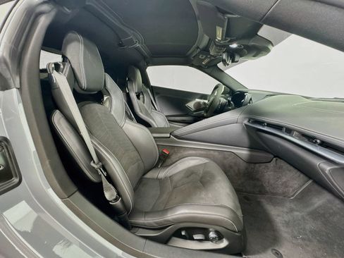 Used 2024 Chevrolet Corvette Z06 RWD image 10