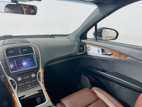 Used 2019 Lincoln Nautilus Reserve w/ Ultimate Package image 20