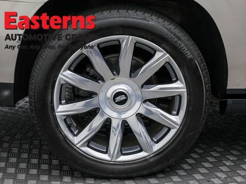 Used 2021 Cadillac Escalade ESV Premium Luxury Platinum image 37