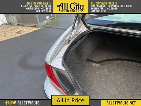 Used 2003 Jaguar X-TYPE 2.5 image 32