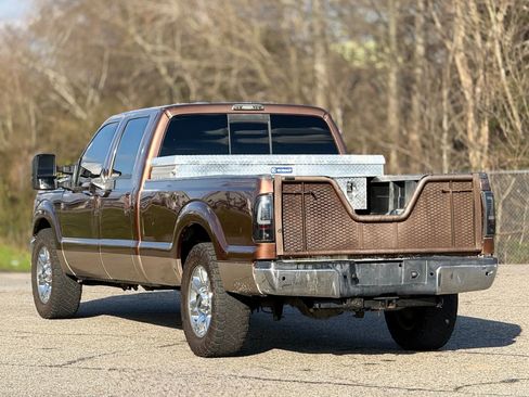 Used 2011 Ford F250 Lariat w/ Lariat Interior Pkg RWD image 10