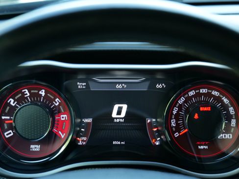 Used 2015 Dodge Challenger SRT Hellcat image 19