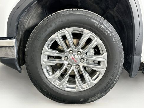 Used 2023 GMC Sierra 1500 SLT w/ SLT Premium Package AWD/4WD image 11