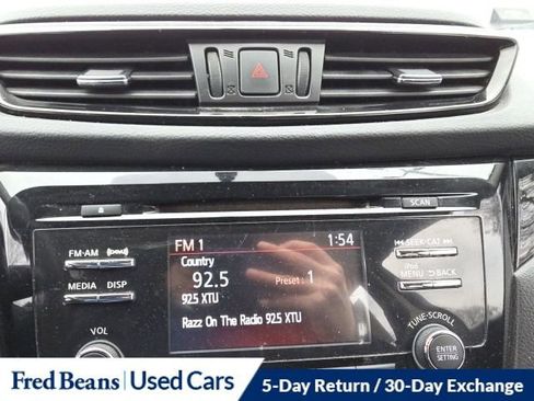 Used 2017 Nissan Rogue Sport SV w/ SV All-Weather Package image 21