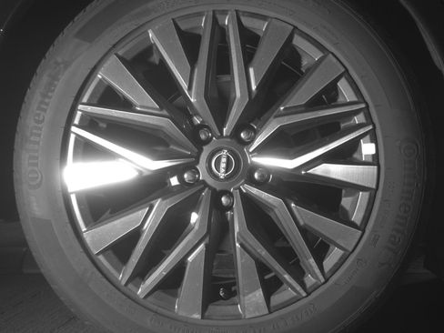 Used 2025 Nissan Altima 2.5 SV image 15