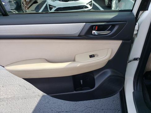 Used 2015 Subaru Outback 2.5i Premium w/ Popular Package #2 AWD/4WD image 13