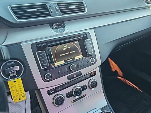 Used 2014 Volkswagen CC Sport image 14