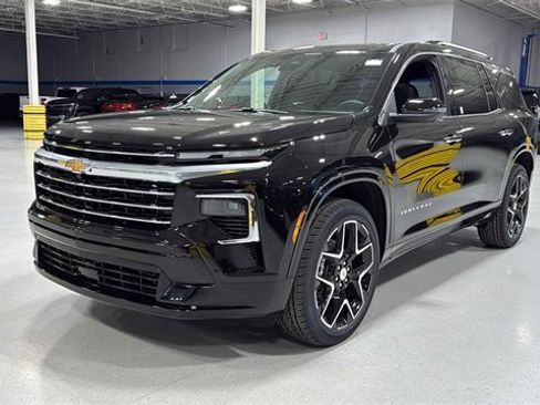 New 2026 Chevrolet Traverse High Country w/ LPO, Floor Liner Package image 18