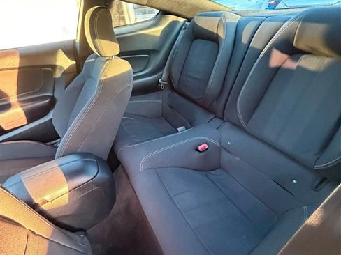 Used 2018 Ford Mustang GT RWD image 10