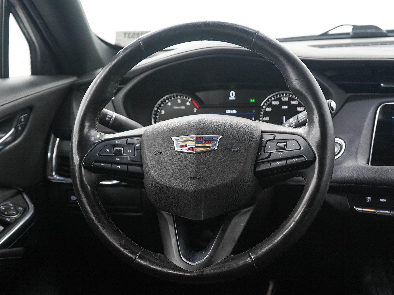 Used 2019 Cadillac XT4 Premium Luxury w/ Cold Weather Package AWD/4WD image 17