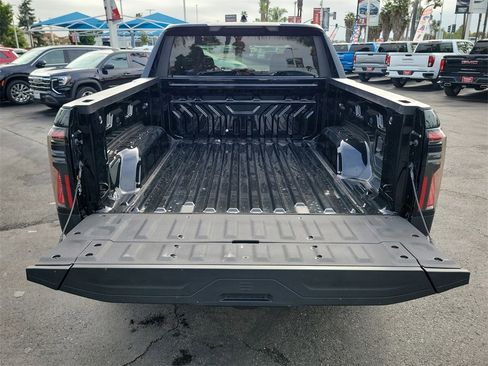 Used 2026 GMC Sierra EV Elevation image 24