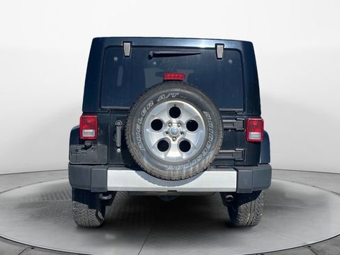 Used 2014 Jeep Wrangler Unlimited Sahara w/ Connectivity Group image 4