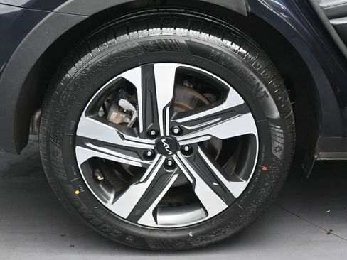 Used 2022 Kia Sorento EX AWD/4WD image 35