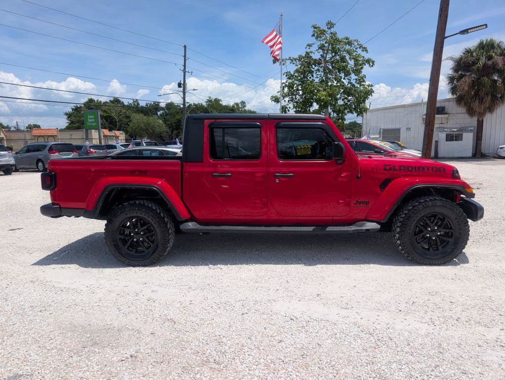 Used 2021 Jeep Gladiator Sport AWD/4WD image 8